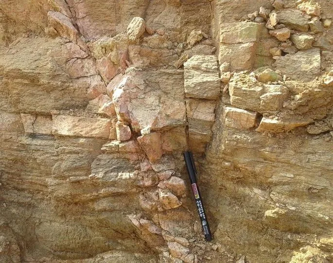Fracture (geology) Image